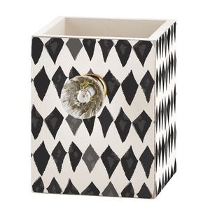 NWT Santa Barbara Design Studio Diamond Harlequin Pencil Holder